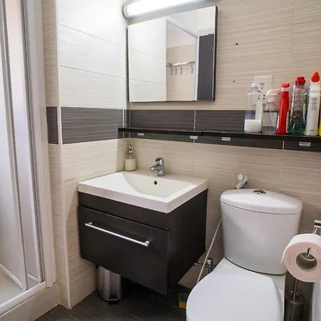 Mezzarina Apartament *