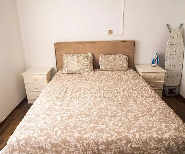 Mezzarina * Ayia Napa