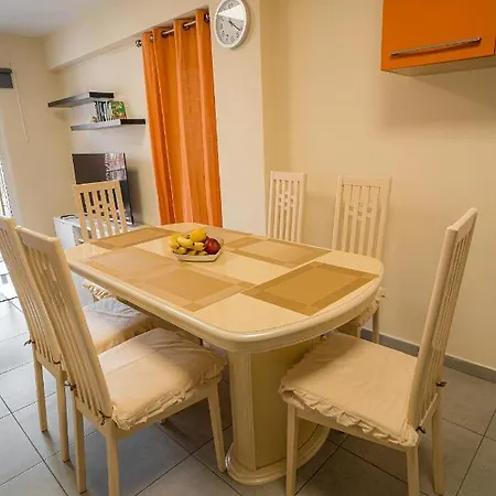 Mezzarina أيا نابا