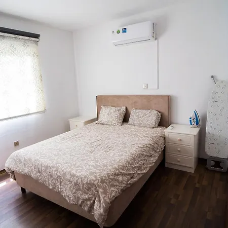 Apartament Mezzarina *